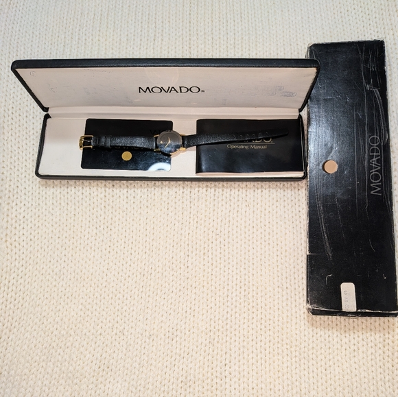 Authentic $1200+ Movado Museum Classic Woman's Watch